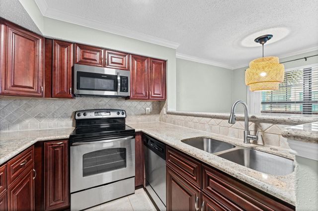 2300 Old Spanish Trail 1109, Houston, TX 77054