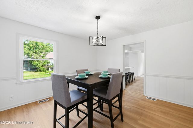 1024 Seelbach Ave, Louisville, KY 40215