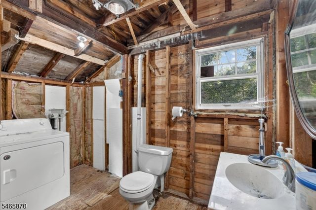 48 Lebanon Rd, West Milford Twp., NJ 07421