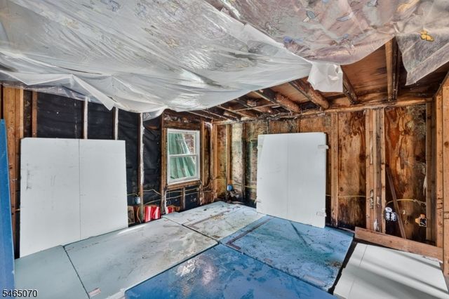 48 Lebanon Rd, West Milford Twp., NJ 07421