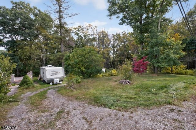 48 Lebanon Rd, West Milford Twp., NJ 07421