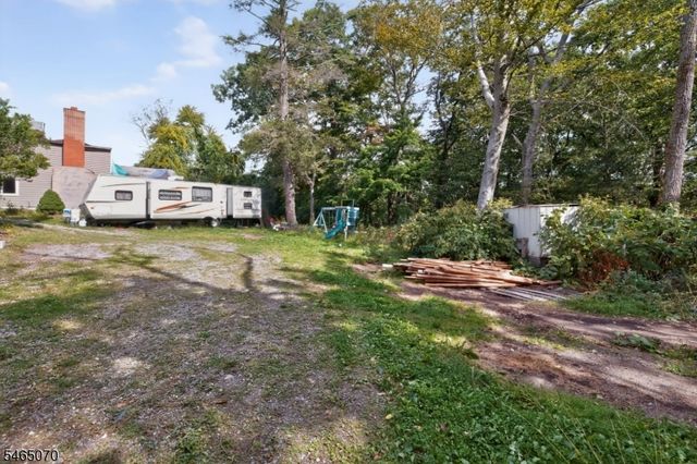 48 Lebanon Rd, West Milford Twp., NJ 07421
