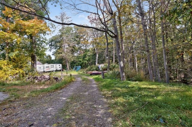 48 Lebanon Rd, West Milford Twp., NJ 07421