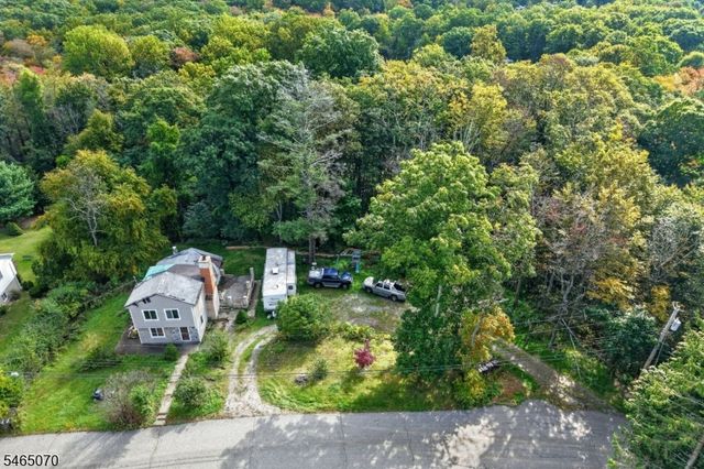 48 Lebanon Rd, West Milford Twp., NJ 07421