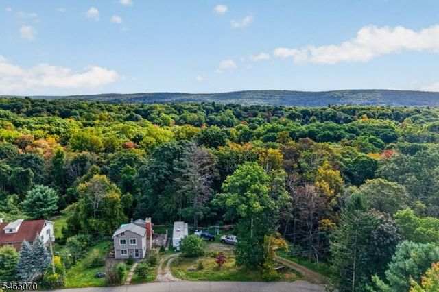 48 Lebanon Rd, West Milford Twp., NJ 07421