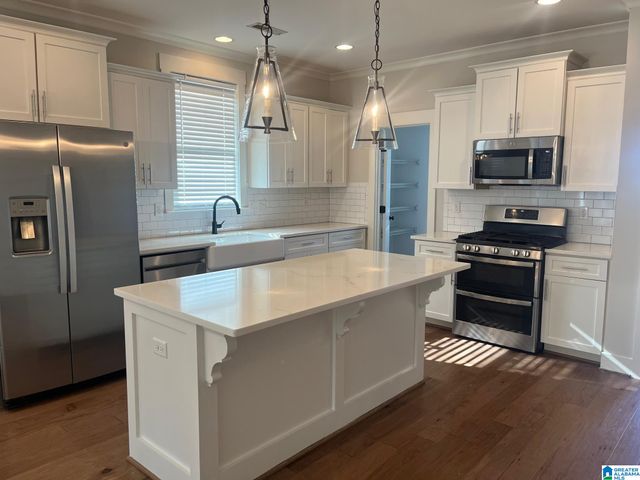 1954 CYRUS COVE DRIVE, Hoover, AL 35244
