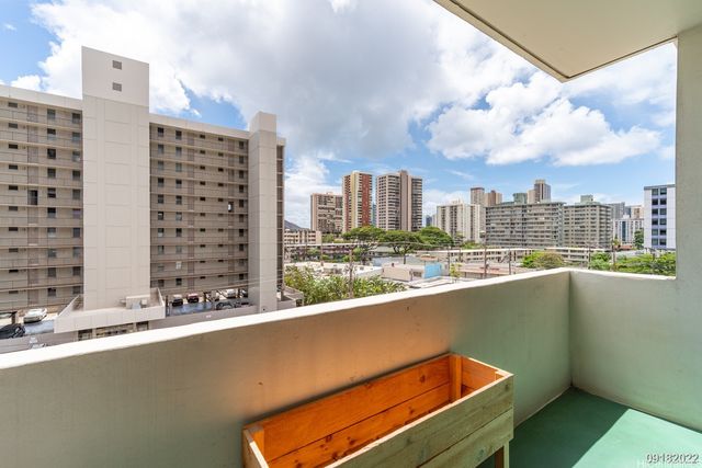1026 Kalo Place 603, Honolulu, HI 96826