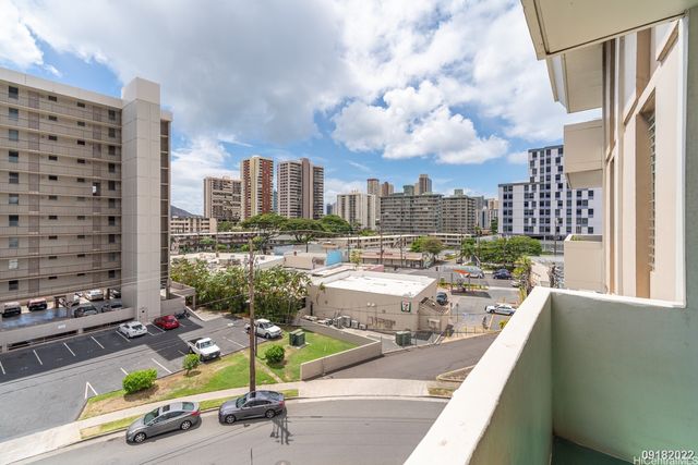 1026 Kalo Place 603, Honolulu, HI 96826