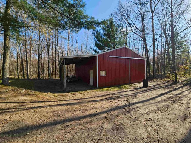 1881 W Haskell Lake Road, Harrison, MI 48265