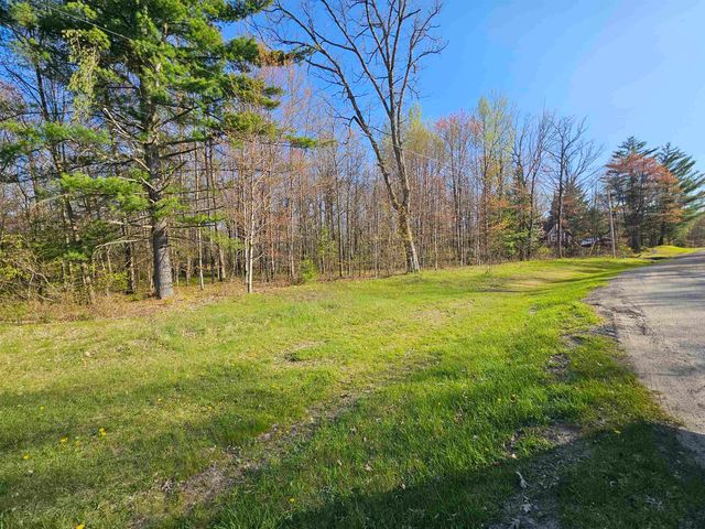 1881 W Haskell Lake Road, Harrison, MI 48265