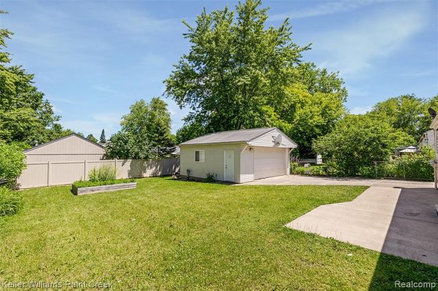 39240 Nottingham Street, Westland, MI 48186