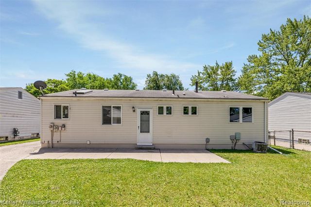 39240 Nottingham Street, Westland, MI 48186