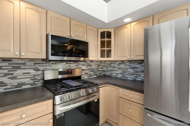 39240 Nottingham Street, Westland, MI 48186