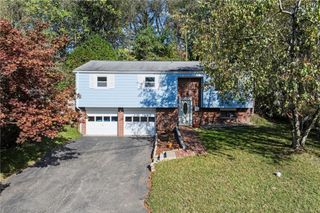 138 Glenhurst Drive, Verona, PA 15147