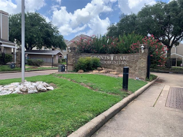 2710 Grants Lake Boulevard C4, Sugar Land, TX 77479