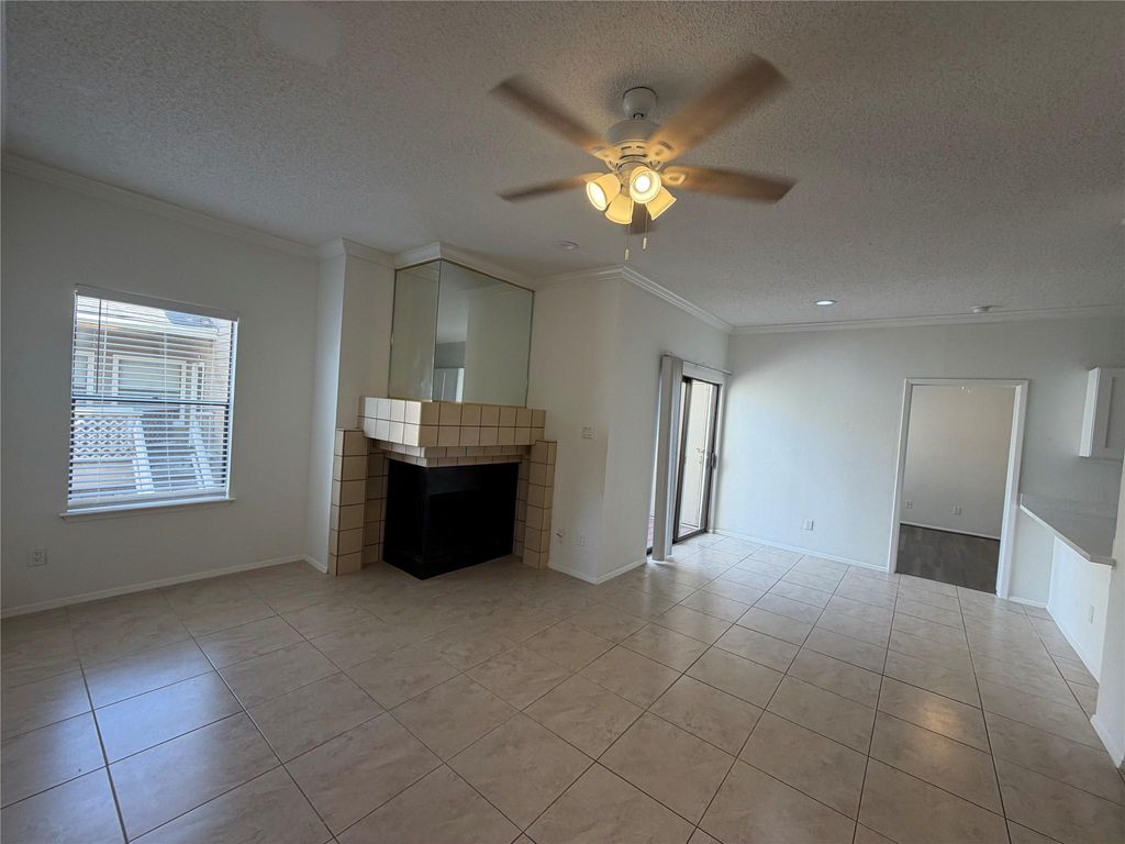 2710 Grants Lake Boulevard C4, Sugar Land, TX 77479