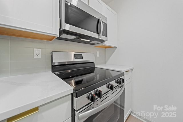 1504 Bear Brook Drive, Charlotte, NC 28214