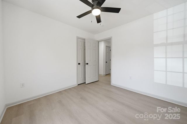 1504 Bear Brook Drive, Charlotte, NC 28214