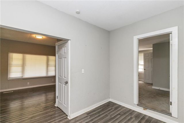 5605 E 36TH Street, Kansas City, MO 64128