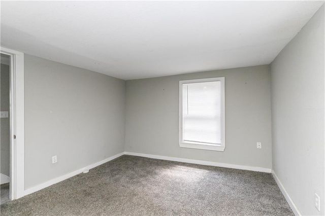 5605 E 36TH Street, Kansas City, MO 64128
