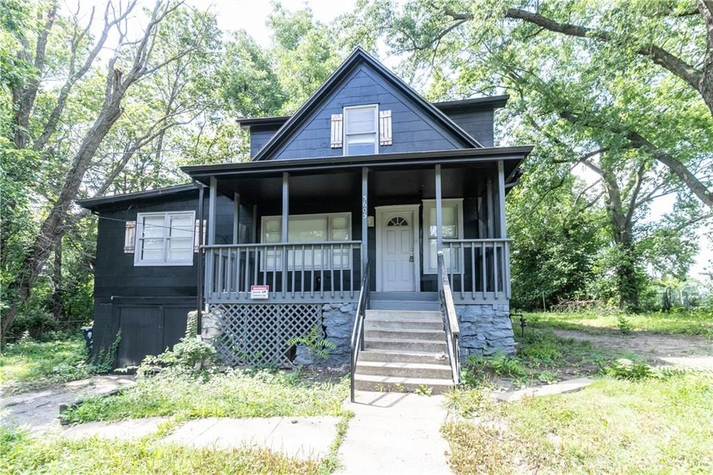 5605 E 36TH Street, Kansas City, MO 64128