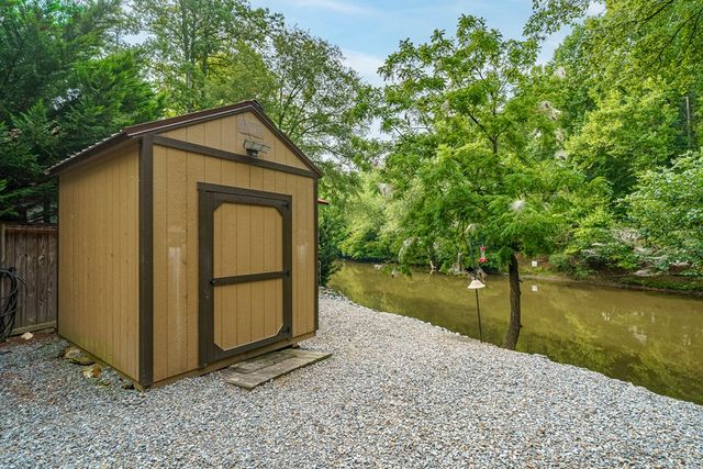 65 1st Street, Ellijay, GA 30540