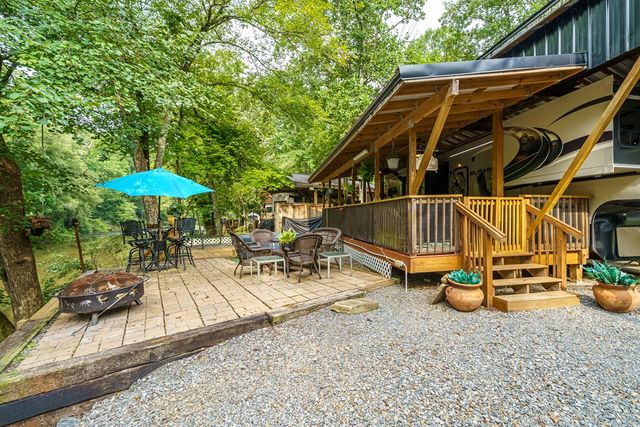 65 1st Street, Ellijay, GA 30540