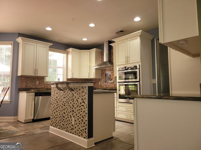 905 Abercorn Drive SW, South Fulton, GA 30331
