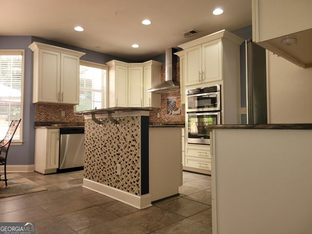 905 Abercorn Drive SW, South Fulton, GA 30331