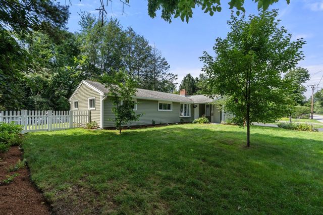 1 Amory Ave, Maynard, MA 01754