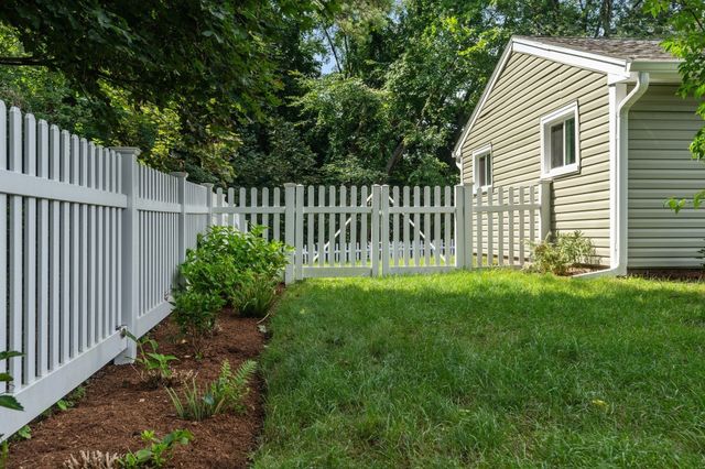 1 Amory Ave, Maynard, MA 01754