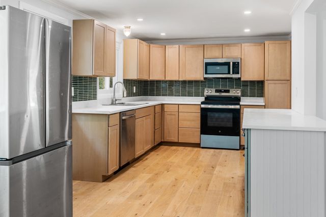 1 Amory Ave, Maynard, MA 01754