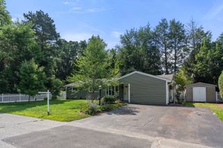 1 Amory Ave, Maynard, MA 01754