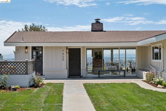 7425 Hillmont Drive, Oakland, CA 94605