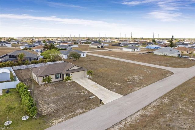 2210 NW 7th AVE, Cape Coral, FL 33993