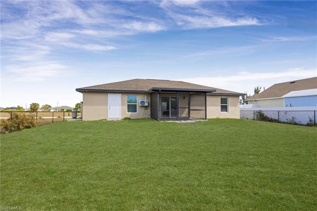 2210 NW 7th AVE, Cape Coral, FL 33993