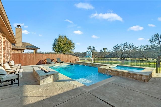 15613 Mirasol Drive, Fort Worth, TX 76177