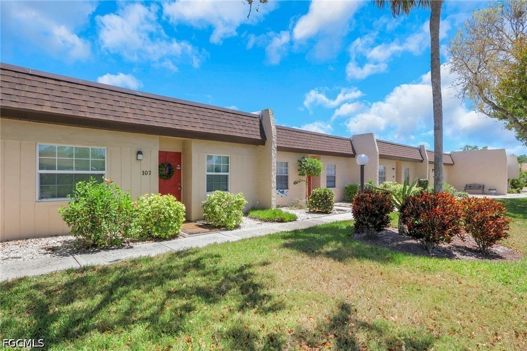6300 S Pointe BLVD 107, Fort Myers, FL 33919