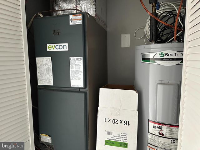 2108-10 RIDGE AVE, Philadelphia, PA 19121