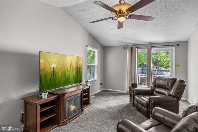 8 ADAMS CT, Marlton, NJ 08053