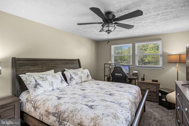 8 ADAMS CT, Marlton, NJ 08053