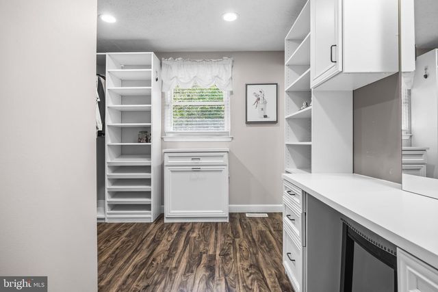 8 ADAMS CT, Marlton, NJ 08053