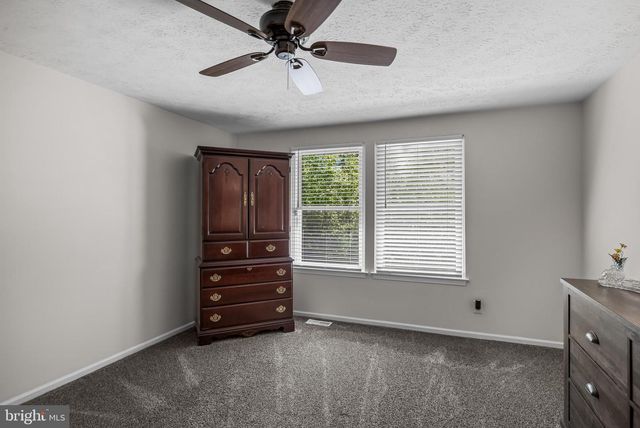 8 ADAMS CT, Marlton, NJ 08053