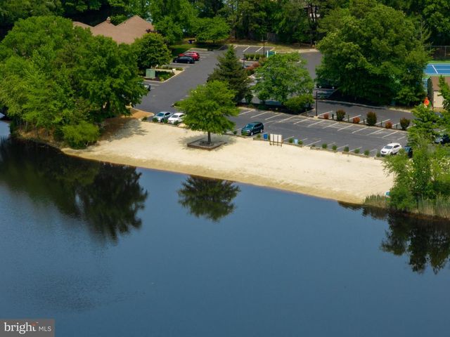 8 ADAMS CT, Marlton, NJ 08053