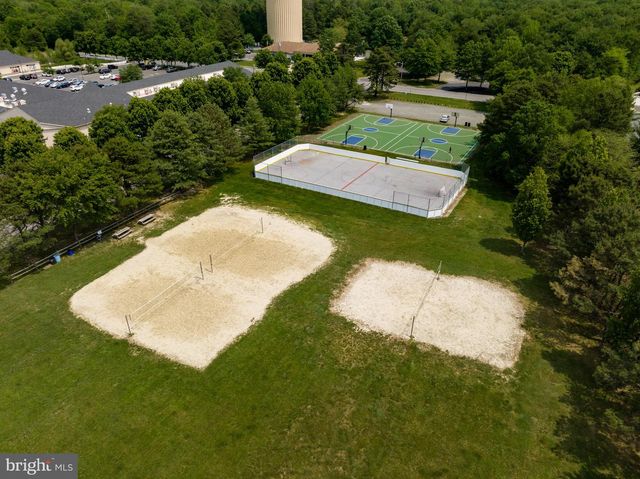 8 ADAMS CT, Marlton, NJ 08053