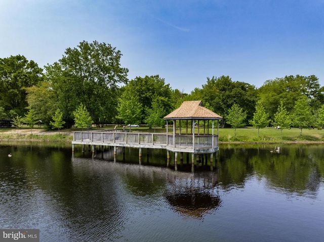 8 ADAMS CT, Marlton, NJ 08053