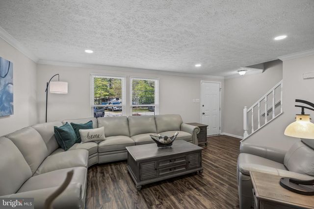 8 ADAMS CT, Marlton, NJ 08053