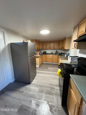 1020 Pearl Street, Schenectady, NY 12303