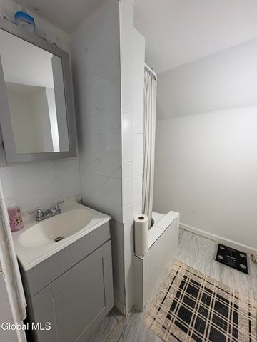 1020 Pearl Street, Schenectady, NY 12303