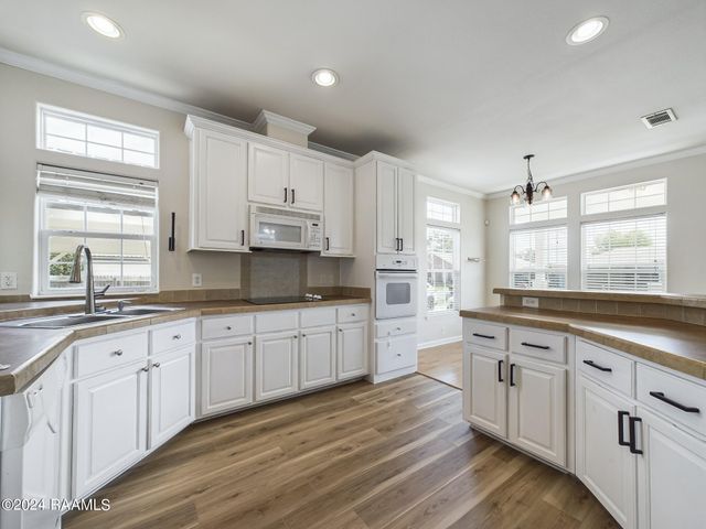 203 Stoneburg Drive, Duson, LA 70529